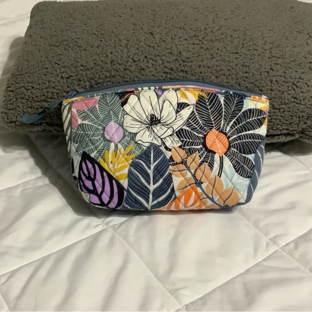 Vera Bradley Palm Floral Small Makeup Bag Good Used Condition, Washed
